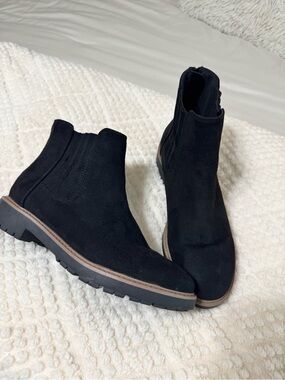Esprit Black Suede Ankle Boots